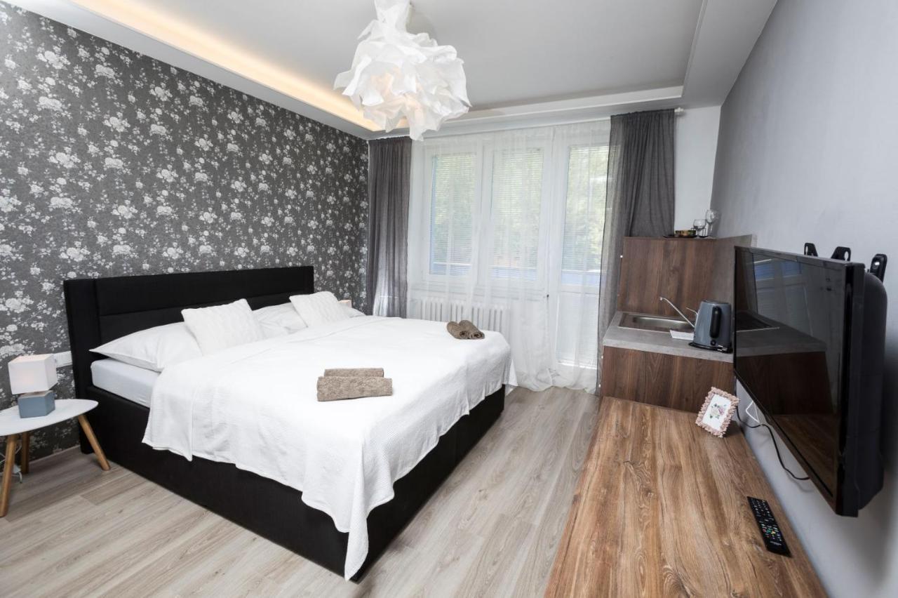 Sting Apartmany Trinec Dış mekan fotoğraf